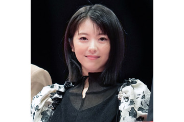 浜辺美波、今でも胸に残る父からの言葉「自分の中で生きてるなと思います」 画像