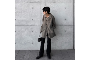 【ユニクロ】のメンズカーデが主役。オーバーサイズで作る洗練ハンサムスタイル【40代の毎日コーデ】 画像