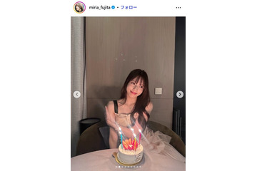 藤田みりあ、膝上スカート×スニーカーで美脚輝く「着こなしお洒落」「綺麗すぎる」と反響 画像