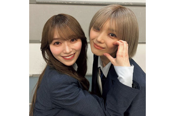 櫻坂46守屋麗奈＆藤吉夏鈴、楽屋での“ほっぺハート”ショット解禁「櫻撮」先行カット 画像