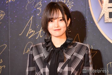 山本彩、ミニ丈×ロングブーツから色白美脚スラリ「かっこいいと可愛いで最強」「唯一無二の存在感」 画像