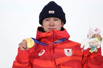 スノボ金・戸塚優斗、“ミセス意識”のラメネイル話題「自分もやってみようかなって」今井胡桃選手との関係性にも反響相次ぐ「素敵すぎる」「似合ってます」 画像