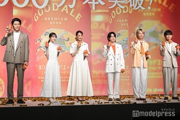 ミセス・綾瀬はるか・浜辺美波・鈴木亮平、イベント登壇 舞台袖で“怒られた”意外な理由とは「チームワークがすごすぎて…」 画像