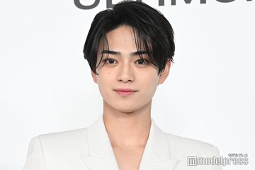 岩瀬洋志、全身白スーツが眩しい 仕事前の習慣明かす「自分のボディを1番大切にしていて…」【ULTIMUNE with LISA POP UP EVENT】 画像