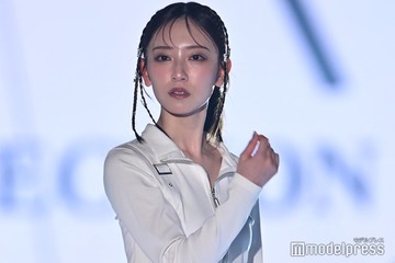 日向坂46金村美玖、編み込みヘアで雰囲気ガラリ「かっこいい」「見惚れた」と絶賛の声【TGC2026 S/S】 画像