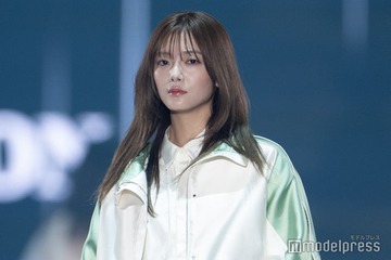 櫻坂46田村保乃、膝上丈ワンピからほっそり美脚輝く 笑顔封印ランウェイでギャップ見せ【TGC2026 S/S】 画像