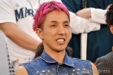 元2700ツネ、新車披露で家族顔出しドライブ「装備すごい」「子どもたちそっくり」と反響 画像