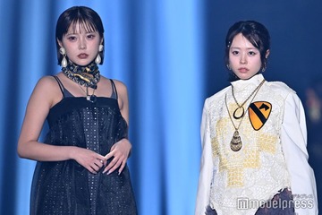 CANDY TUNE福山梨乃＆CUTIE STREET佐野愛花、圧巻の気品で魅了 白×黒の対照コーデ【IDOL RUNWAY COLLECTION 2026】 画像