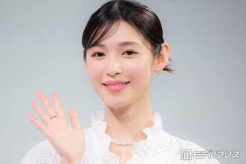 白石聖「人生の半分以上を共にしている」存在とは 日々のブライトニングケアも明かす 画像