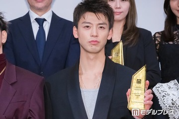 竹内涼真「あんたが」心に響いた鮎美（夏帆）からのセリフは？“勝男”風コメントで会場沸かす【モデルプレス ベストドラマアワード 授賞式】 画像