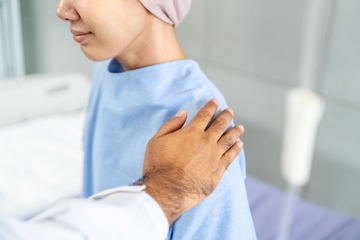 がん治療と将来の出産への希望。37歳で悪性リンパ腫と診断されてから、43歳で母になるまで 画像