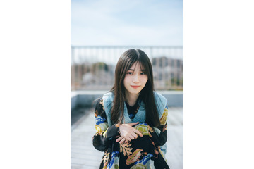 櫻坂46山下瞳月「週刊少年サンデー」表紙登場 オフ感満載の姿を披露 画像