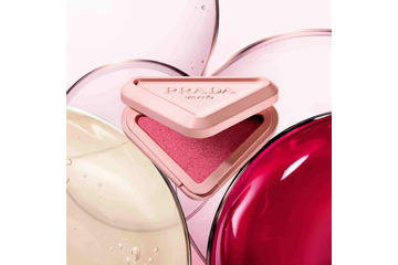 プラダ ビューティ、透ける血色感を叶える新チーク「プラダ タッチ」登場 画像