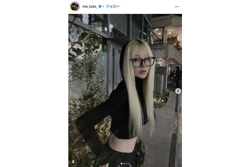 「月曜から夜ふかし」多田さん、青髪に電撃イメチェン＆タトゥー公開で絶賛の声「美人が際立つ」「かっこいい」 画像