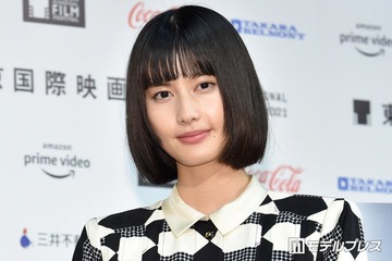 橋本愛、HANAライブへ 美脚際立つコーデに「スタイルレベチ」「かっこよすぎる」と反響相次ぐ 画像