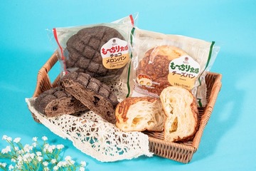 ファミマ、“超も～っちり”シリーズにチョコメロンパン＆チーズパン新登場 4月14日から 画像