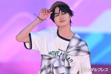 「国宝」で話題・越山敬達、キャップ＆デニムパンツ合わせのカジュアルコーデに反響「小顔際立つ」「さすがの着こなし」【ガルアワ2026SS】 画像