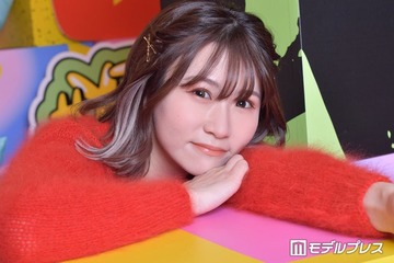 夜のひと笑い・いちえ、姪とのシミラールックの2ショット公開「おしゃれ」「ぴったりくっついて仲良し」の声 画像