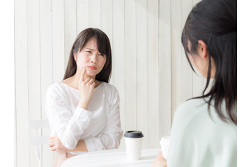 トラブルを呼ぶ「うっかり相づち」に要注意！仕事の愚痴を言われたら、共感？否定？正しい反応は？ 画像