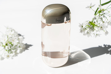 12年ぶりにベストセラー化粧水がリニューアル！5代目イプサ「ザ・タイムR アクア e」のうるおい力はいかに？ 画像