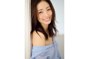 上戸彩「週刊FLASH」表紙登場「SAKAMOTO DAYS」役どころを語る 画像