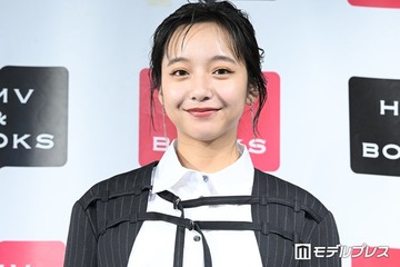 山之内すず、8年在籍の事務所退所・移籍を報告「これからもひたむきに楽しみながら頑張っていきます」 画像