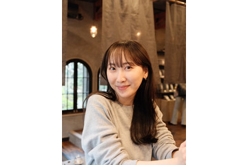元AKB48仁藤萌乃、結婚発表 夫との密着ショット＆ウエディングドレス姿公開「一緒にいると安心できる大切な存在」 画像
