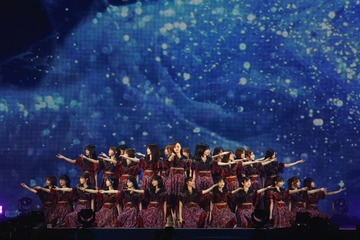 乃木坂46梅澤美波、卒業した同期・久保史緒里＆山下美月Wセンター楽曲で中心に立つ「涙腺崩壊」「エモい」と反響続々【14thバスラ DAY2】 画像