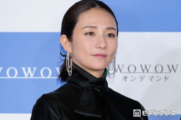 木村文乃、第2子出産後初の公の場 シックな黒ワンピ姿で登壇 画像