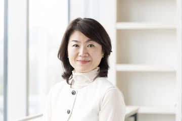更年期症状を悪化させる背景とは。30年前は「家庭を維持するストレス」だったが、2026年は？メノポーズカウンセラーが語る「変化」 画像