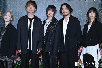 ロックバンド・ネクライトーキー、激しい動きで決めポーズ リクエストにも丁寧に対応【Mrs. GREEN APPLE presents「CEREMONY」】 画像