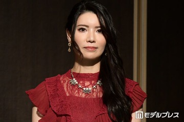 元AKB48倉持明日香、結婚発表 “婚姻届証人”との2ショット公開「快く引き受けてくださり」 画像