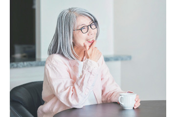 違和感やストレスを感じる関係は断ってヨシ！60歳女性インフルエンサーが教える「手放し活」で、気配りしすぎな女性の「もやもや」をスッキリ解消 画像