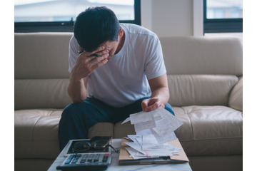24歳で、父親が6000万円以上の借金を抱えて寝たきりに。「血縁に執着する必要はない」総資産「数百億円」を築いた実業家が、壮絶な過去から得た教訓 画像