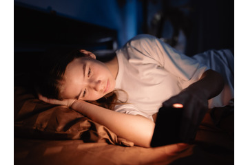 疲れているのに寝つけない、頭が休まらない…そんな日々のモヤモヤを整える「夜のAI習慣」って？【脳科学者がくわしく解説】 画像