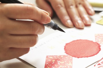 月１回の習い事で、49歳パート主婦の「幸福度」が劇的変化！加速する友人たちの年賀状じまい。あえて「逆行して始めた」こと 画像