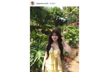 美人インフルエンサー、ショートパンツからスラリ美脚「脚の長さがバグってる」「スタイル良すぎてオーラがすごい」 画像