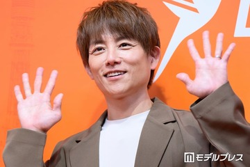 杉浦太陽、第5子・夢空（ゆめあ）ちゃんの“立つ練習”ショット公開「一生懸命な顔が可愛い」「立派に成長してる」 画像