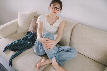 桜井日奈子、“素”すぎる姿覗き見できる2027年カレンダー決定 朝起きてから夜迎えるまで“日奈子の1日”テーマに撮影 画像