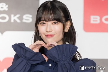 乃木坂46岩本蓮加、美ウエストチラリ「TIF」衣装ショットにファン悶絶「女神降臨」「透明感レベチ」 画像