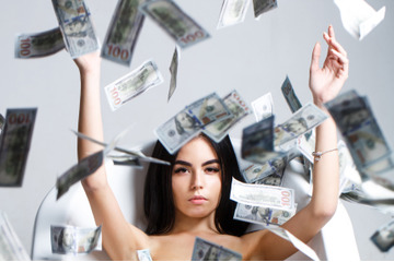 風俗で月収100万円！ でも「税金を払っていない」女性はどうなる？ 画像