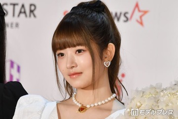 IVEレイ、美肌輝くノースリーブ姿公開に反響「透明感凄いです」「お美しい」 画像