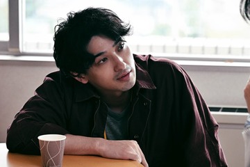 横浜流星、小栗旬の惹かれる人間力に「すべてを吸収する想い」共演を通して学ぶ“抜け感”とは【「LOST10」インタビュー後編】 画像
