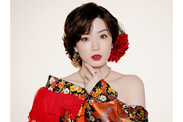 永野芽郁、主演＆初プロデュースで「ヒマチの嬢王」ドラマ化決定 着物ドレス姿のビジュアルも解禁「この作品だからこそ踏み出してみようと思えた」【コメント】 画像
