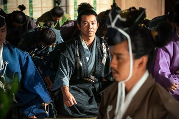 大河「豊臣兄弟！」人気お笑いコンビのサプライズ登場に反響相次ぐ「別人かと思った」「気づいた人すごい」【ネタバレあり】 画像
