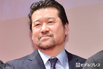 佐藤二朗「ムチャクチャ元気、というわけにもいきませんが」近況報告 手書きのノート内容に注目集まる 画像