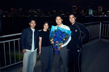 今田美桜・磯村勇斗ら「クロスロード」キャストがクランクアップ 約2カ月半の撮影完走「またいつか、現場で笑って会えることを楽しみに」 画像