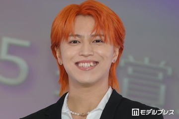 超特急タカシ「ずっと可愛いものとディズニーが大好き」ぬいぐるみぎゅっと抱きしめた幼少期ショット公開「お目々がくりくり」「天使すぎる」と反響 画像