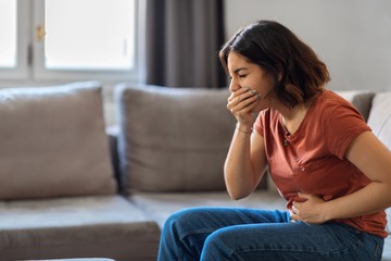 54歳、閉経後に片頭痛が激化。「水さえ吐いてしまう」ほど寝込む日々に、もう生きていてもしょうがないと思った 画像
