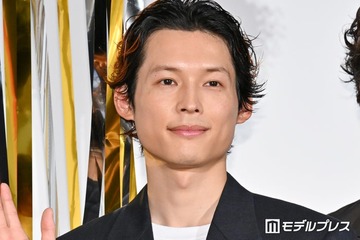 SixTONES松村北斗＆今田美桜、原作・東野圭吾さんの映画鑑賞後の言葉に感謝「最大の安心で賛辞」【白鳥とコウモリ】 画像